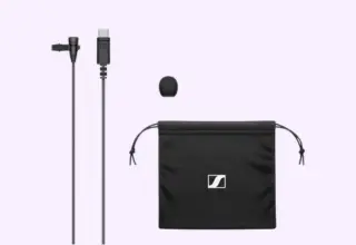 Microfone de lapela Sennheiser com cabo, espuma corta‑vento e bolsa de transporte, indicado para gravar depoimentos em vídeo direto no celular ou notebook.